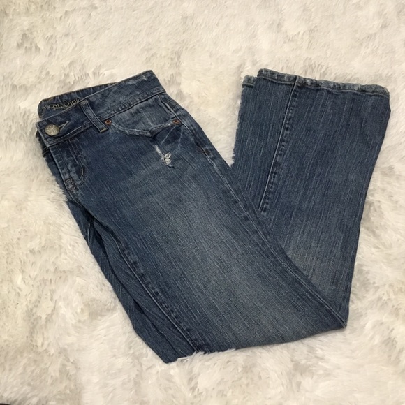 American Eagle Distressed Jeans - Picture 1 of 3